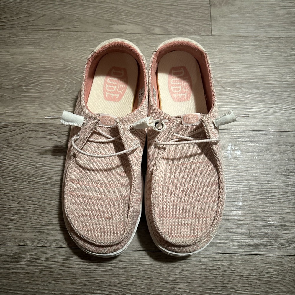 women’s hey dude shoe